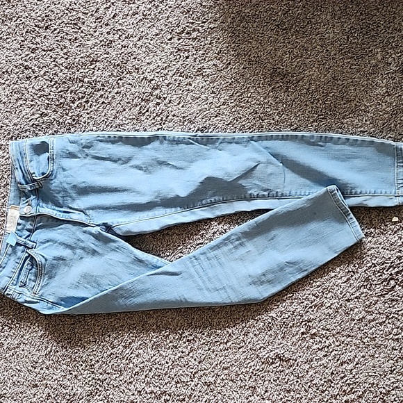 Rachel, Rachel Roy Capri Jeans - Picture 1 of 7